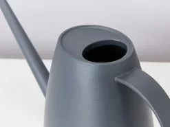 Elho The Eco â™»ï¸ Friendly Watering Can 13 Elho The Eco â™»ï¸ Friendly Watering Can -Plants in a Box Sales Shop BrusselsGreyWaterCan1.8L detail 3