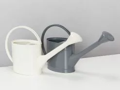 Outdoor Waterfall Watering Can 5L