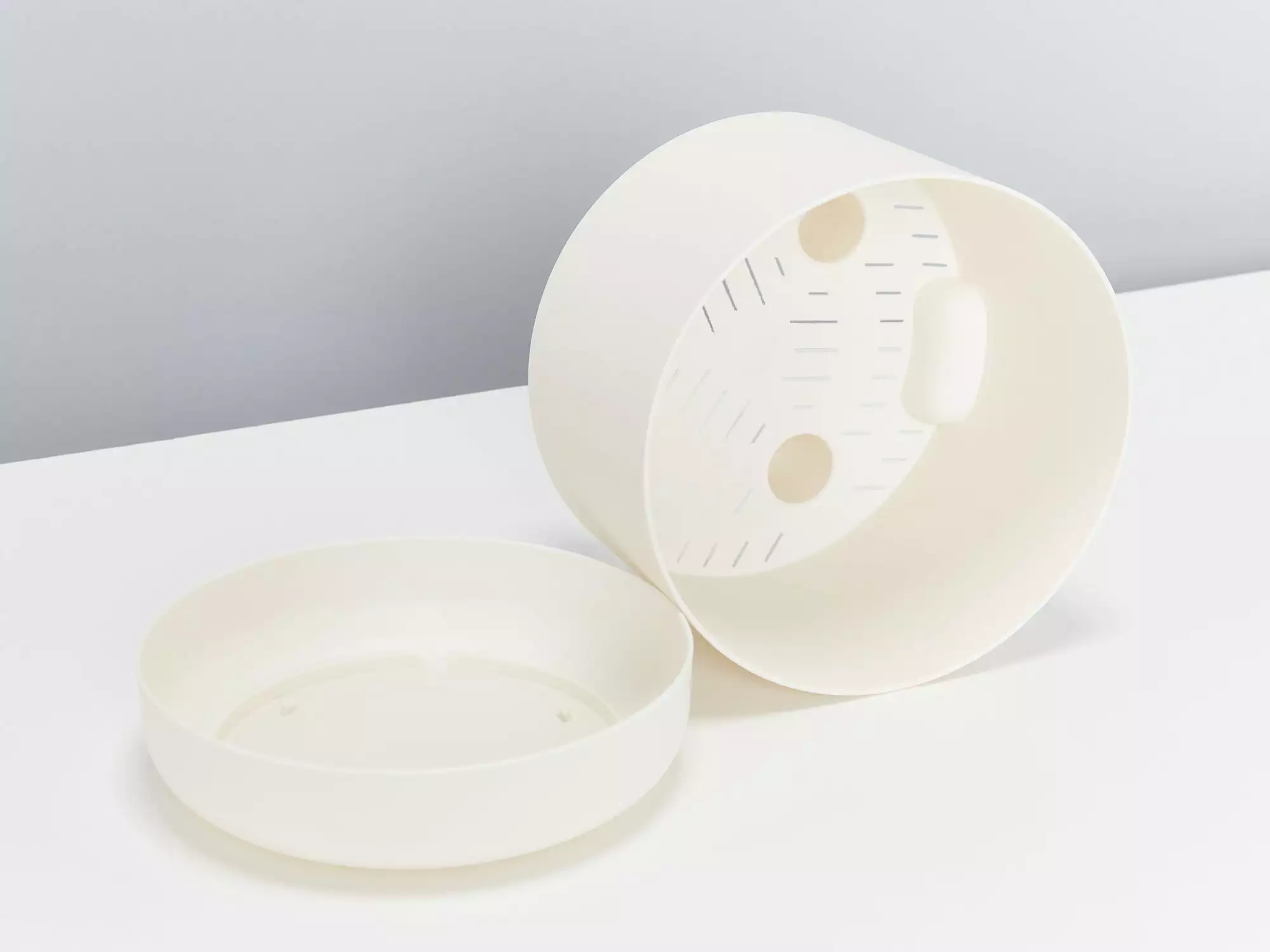 White Linen Self-Watering Pots 250mm 4 White Linen Self-Watering Pots 250mm - Image 2