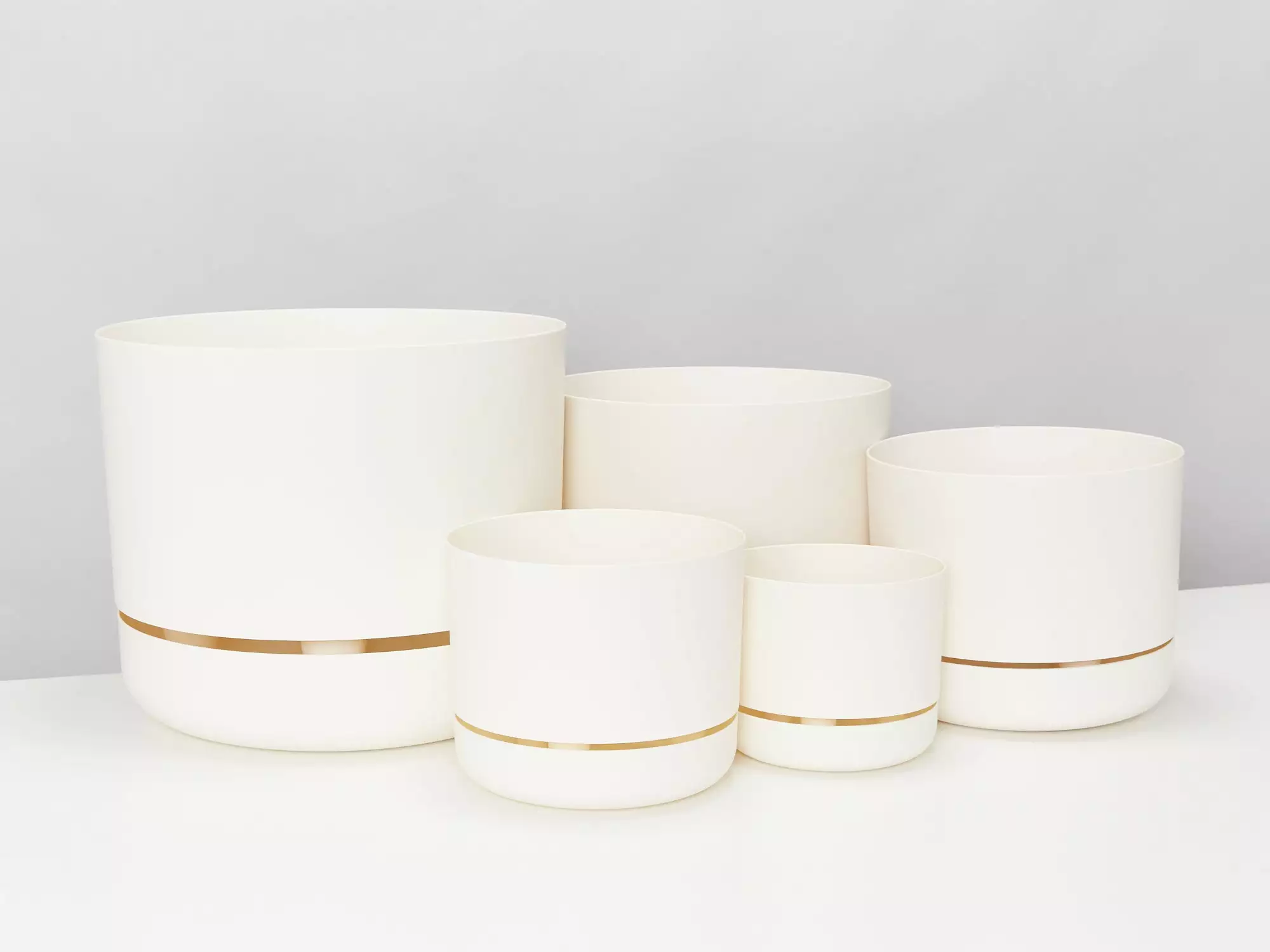 White Linen Self-Watering Pots 250mm 5 White Linen Self-Watering Pots 250mm - Image 3